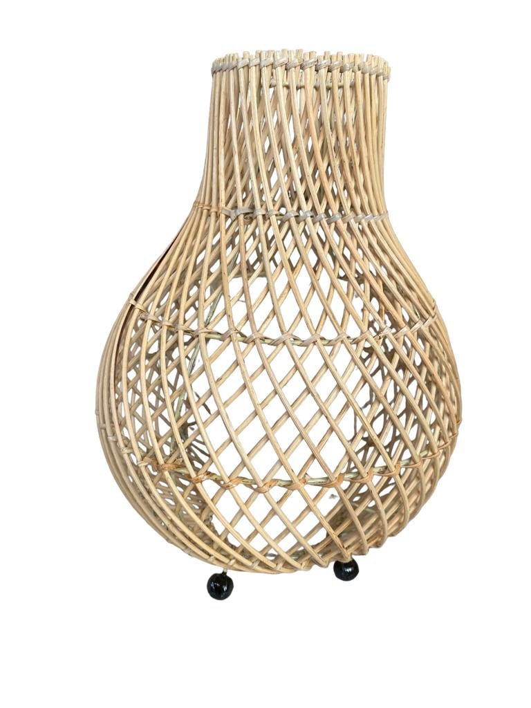 Medium Stand Rattan Lampshade